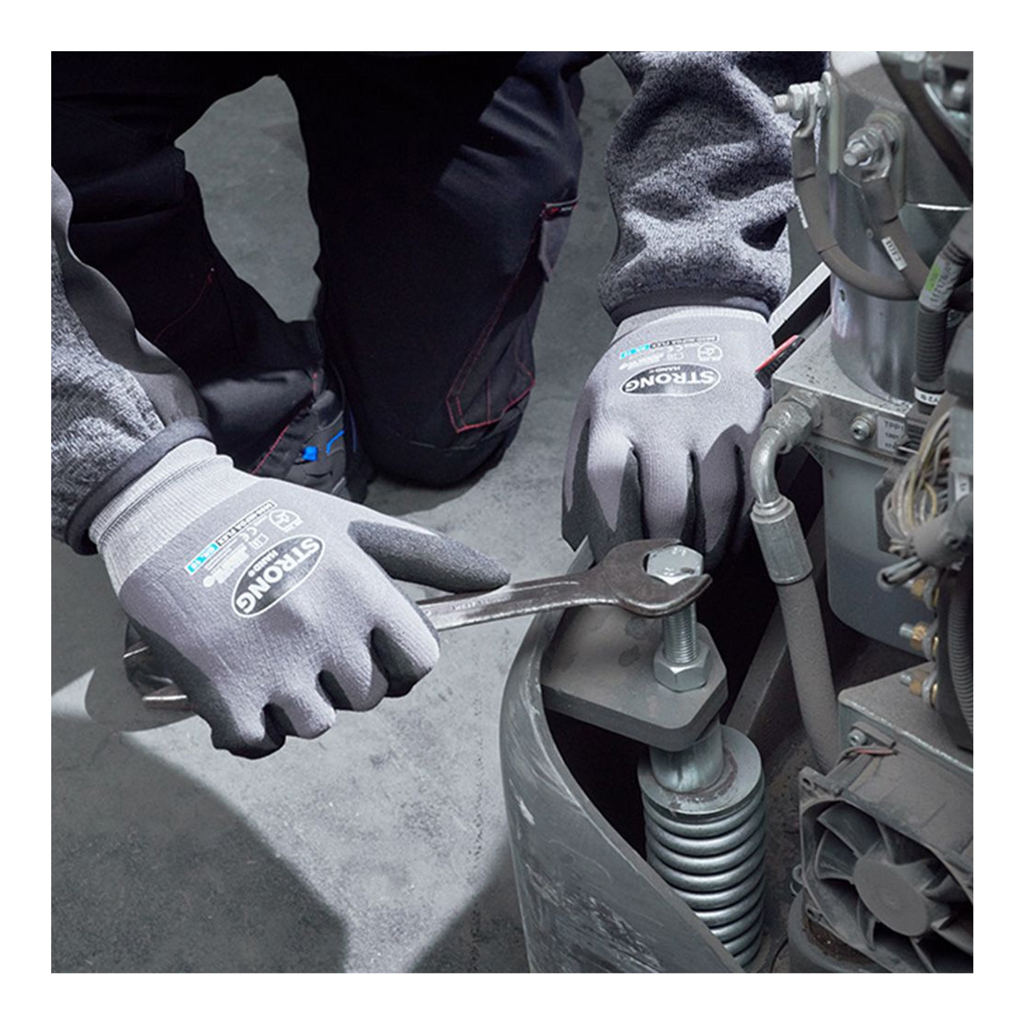 Stronghand Nifoa Flex 0650 Feinstrickhandschuhe mit Nitril-Beschichtung grau/schwarz, VE 144 Paar